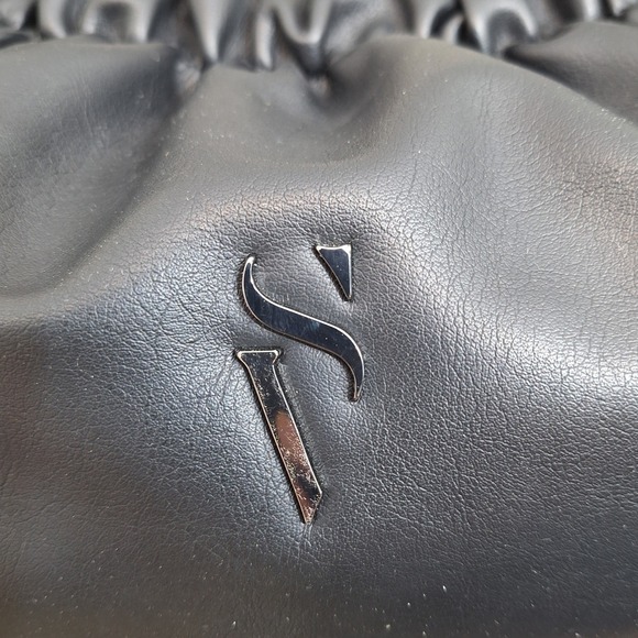 Simply Vera Vera Wang Black Ruched Faux Leather Hobo Bag SV Logo Handbag - Picture 9 of 11